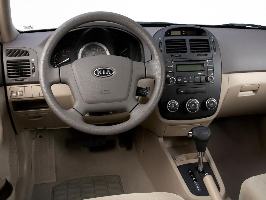  Kia Spectra 2004 года  (фото 8 из 28)